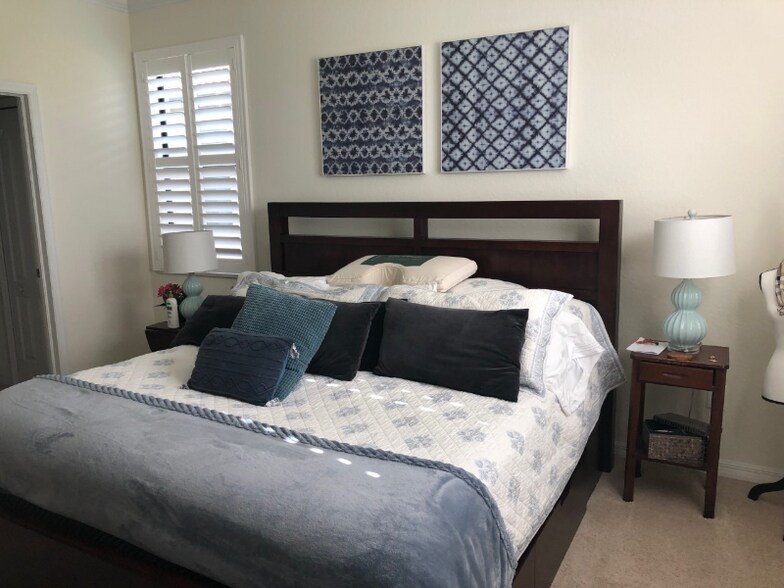 Building Photo - 19321 Nearpoint Dr