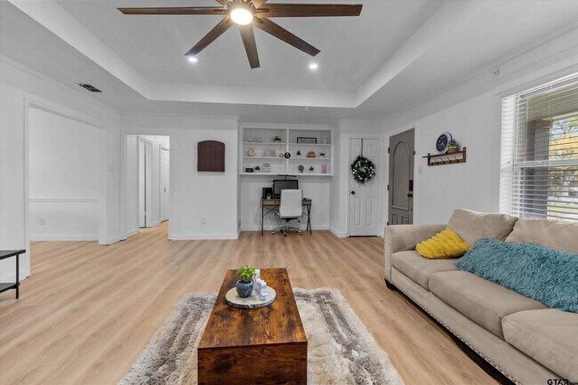 Building Photo - 10801 Harvestwood Drive