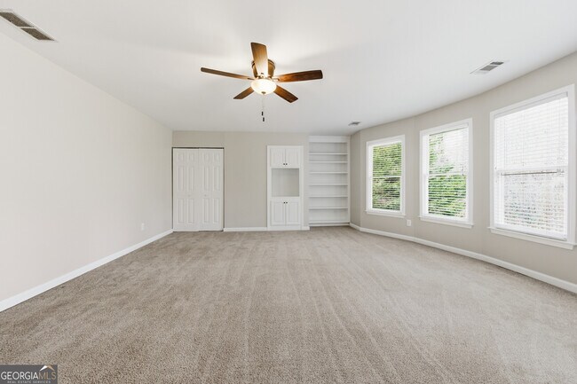 Building Photo - 2570 Wood Creek Ct NE