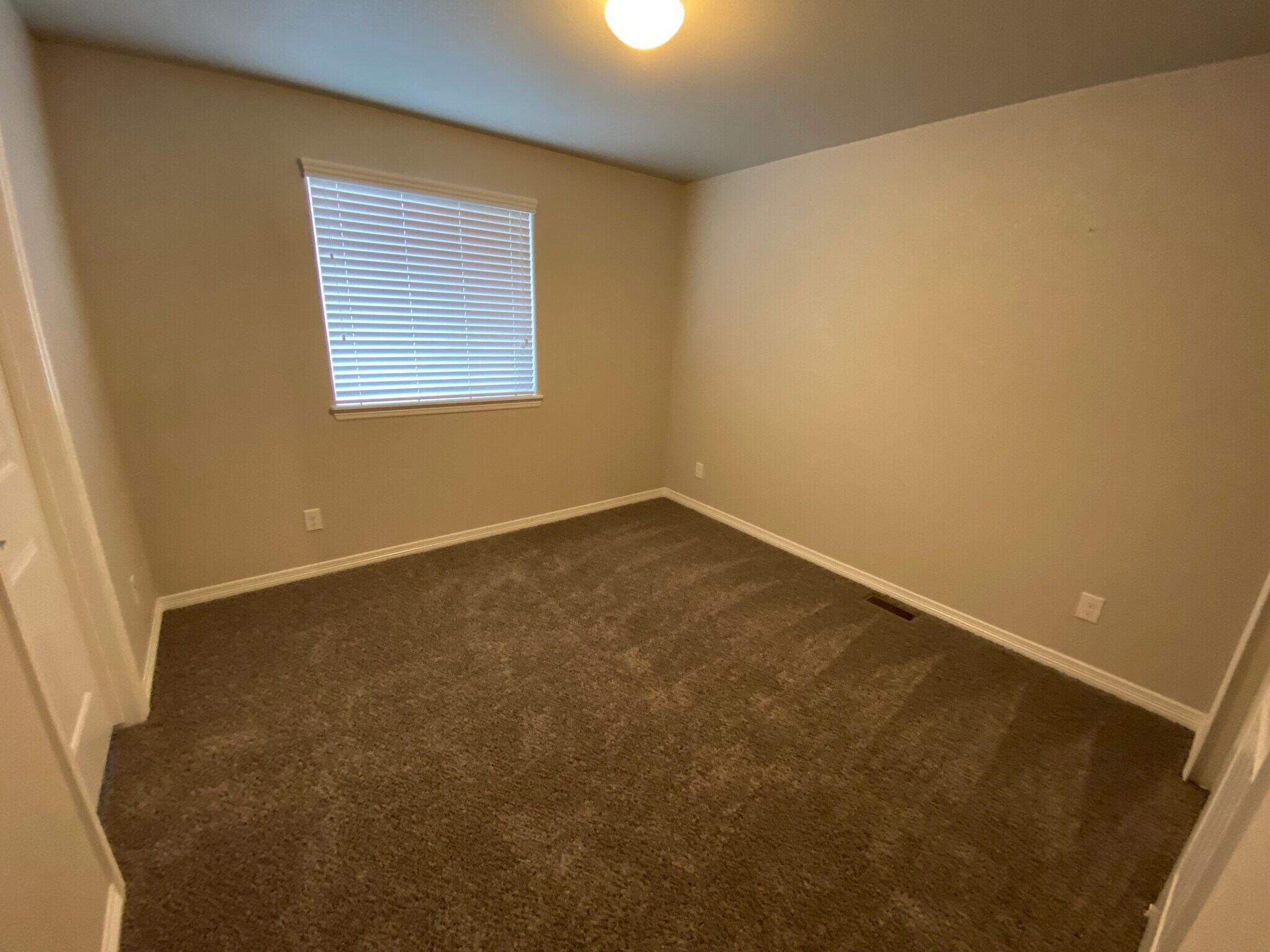 Building Photo - 6834 Mandan Dr