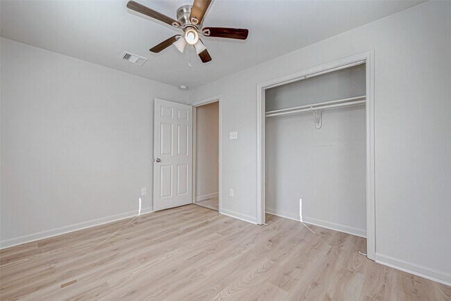 Building Photo - 3618 Noah St