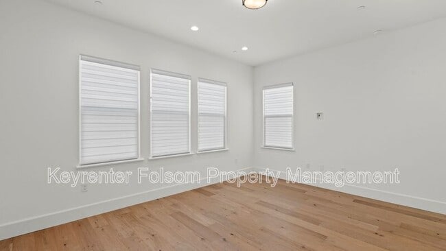 Building Photo - 3840 Fletcher Peak Cir