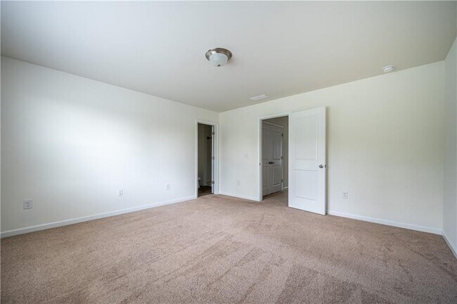 Building Photo - 6390 Mountain Home Way