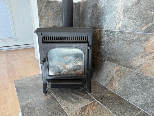 Building Photo - 3 Bed 1.5 Bath Pet Friendly Home in Monroe