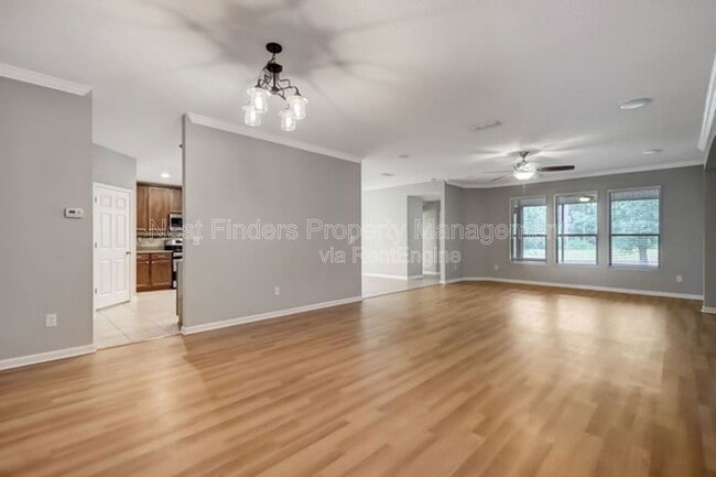Building Photo - 412 Chattan Way