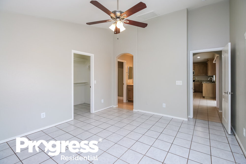 Building Photo - 22272 E Via del Rancho