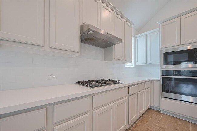 Building Photo - 8010 Whisper Grove Dr