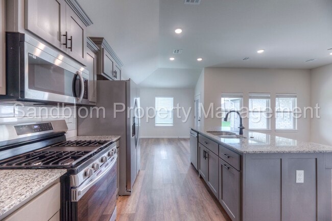 Building Photo - For Lease | East Tulsa - BA Schools | $189...