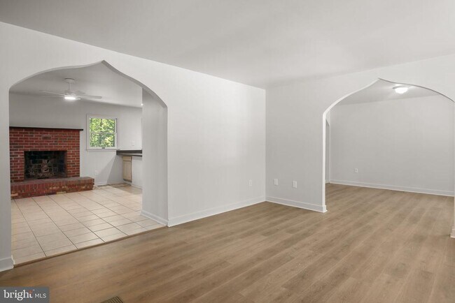 Building Photo - 6065 Eagles Nest Ln