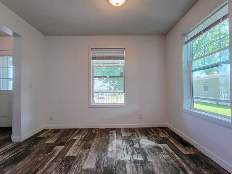 Building Photo - 2005 Falcon Terrace NW