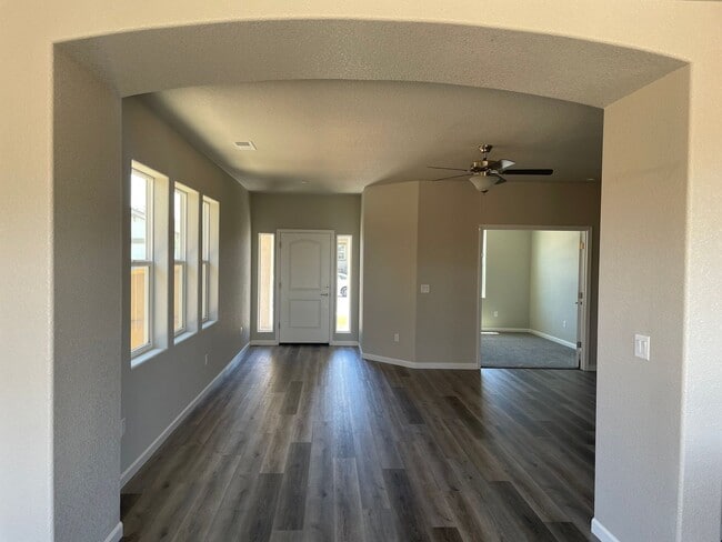 Building Photo - Brand New Single Family Home