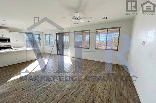 Building Photo - 3Bed/2Bath House in North Scottsdale! $399...