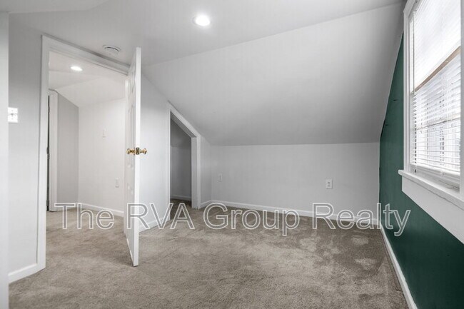 Building Photo - 2517 Haden Ave