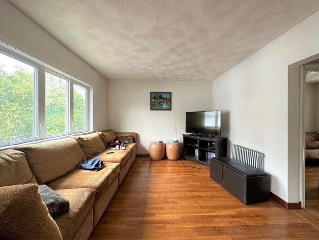 Building Photo - 65 Boston Ave