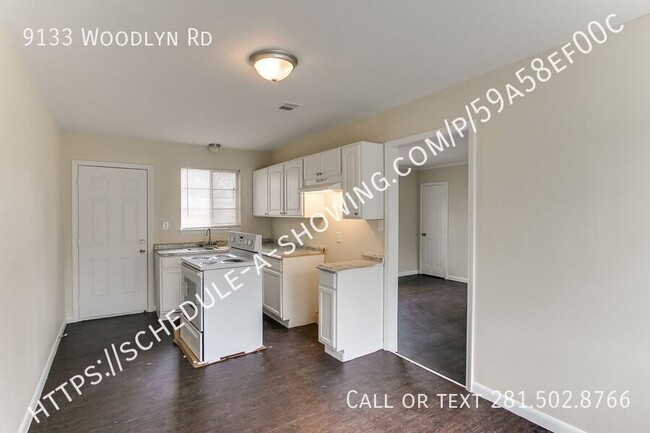 Building Photo - 9133 Woodlyn Rd
