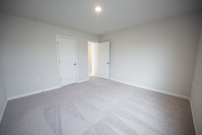 Building Photo - Graham New Home Rental / Open Layout, Home...