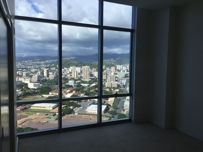 Building Photo - Waihonua at Kewalo 1-Bedroom Penthouse!