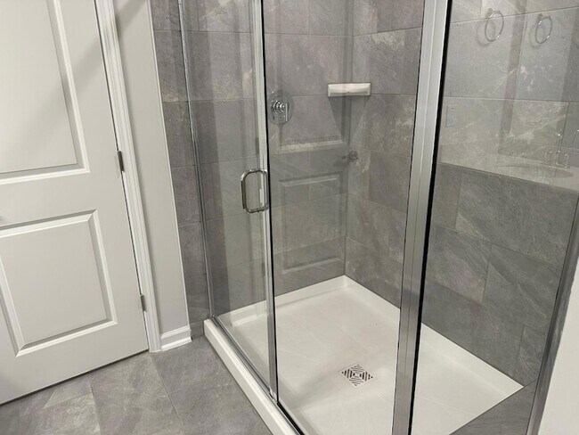 Building Photo - 1007 Blissful Waters St