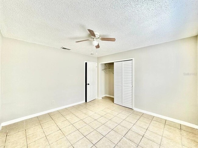 Building Photo - 629 Wildwood Way