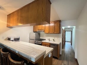 Building Photo - Los Caballeros #312 - Leasing only