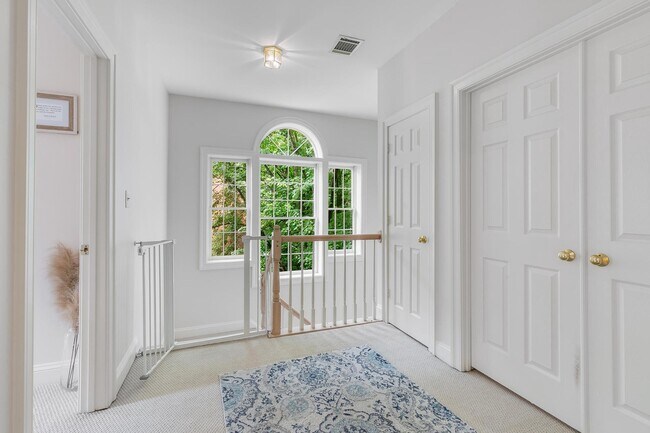 Building Photo - 11426 Summer House Ct