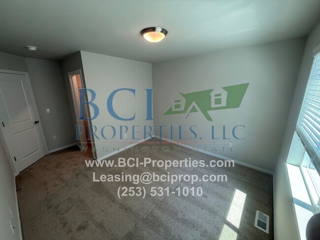 Building Photo - Welcome home to this Brand New 4 Bedroom h...