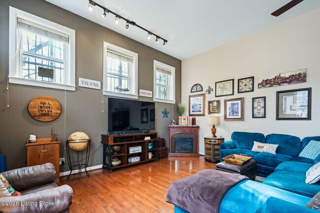 Building Photo - 1110 Baxter Ave