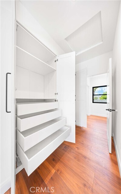 Building Photo - 7503 Hesperia Ave