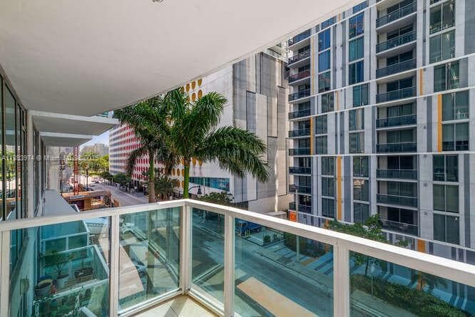 Building Photo - 41 SE 5th St