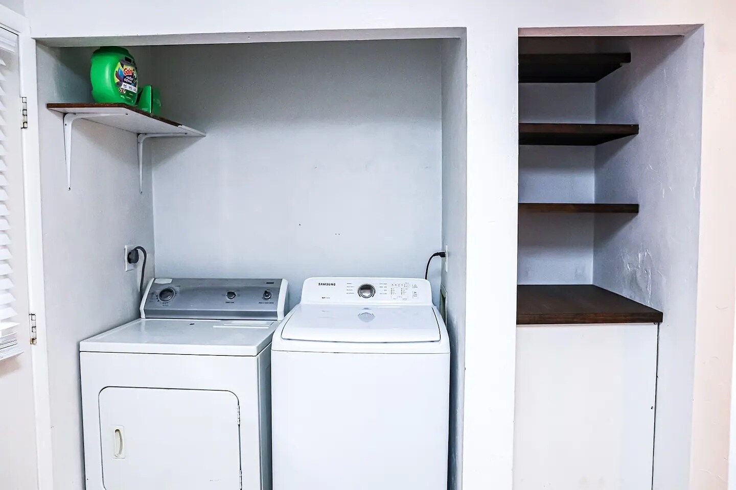 Building Photo - 2228 SW 39th Dr