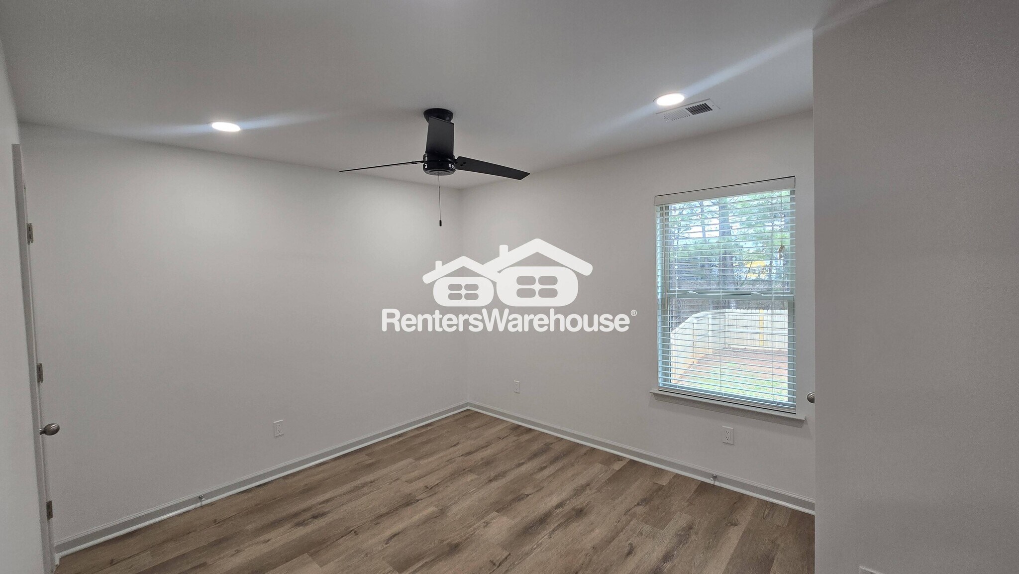 Building Photo - 796 Grenier Terrace NE