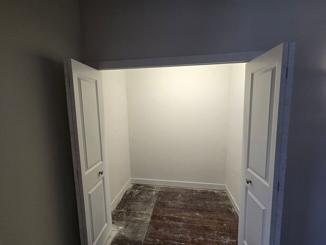 Building Photo - 1714 Erie Ct