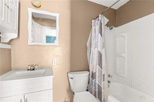 Building Photo - 408 Rawls Ave