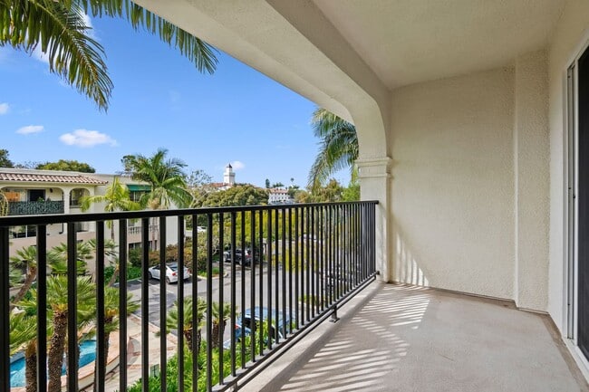 Building Photo - Total Quality Living! El Escorial Villas at East Beach~
