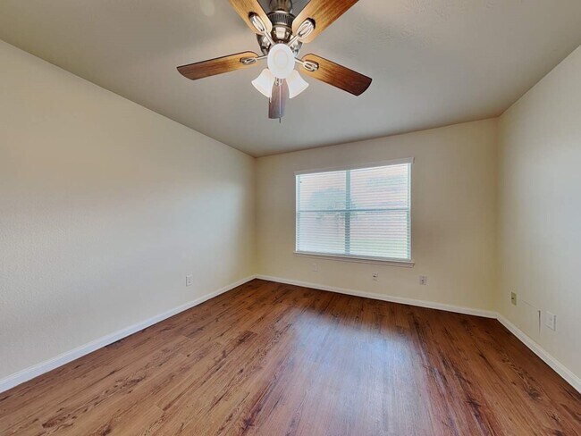 Building Photo - 18826 N Lyford Dr