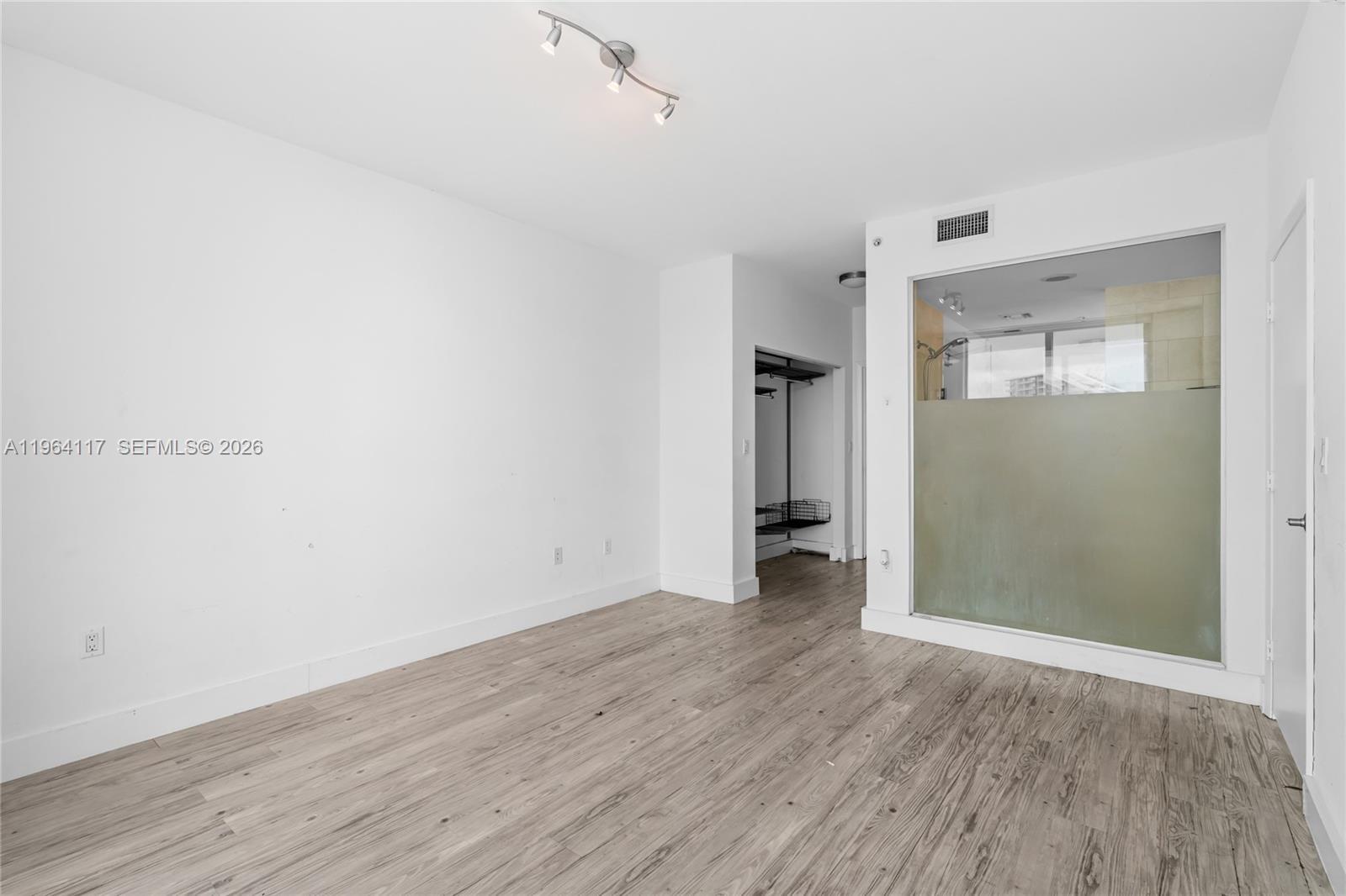 Building Photo - 90 SW 3rd St