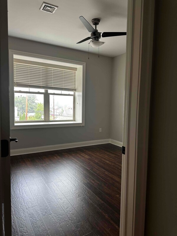 Building Photo - 970 Ridge Ave