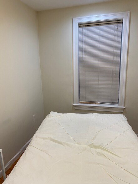 Building Photo - 179 Northampton St