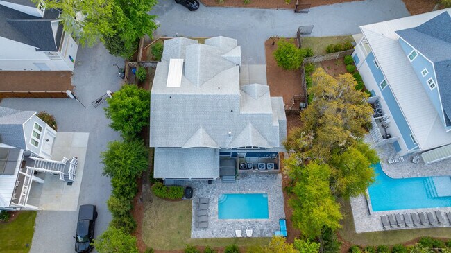 Building Photo - 36 Firethorn Ln