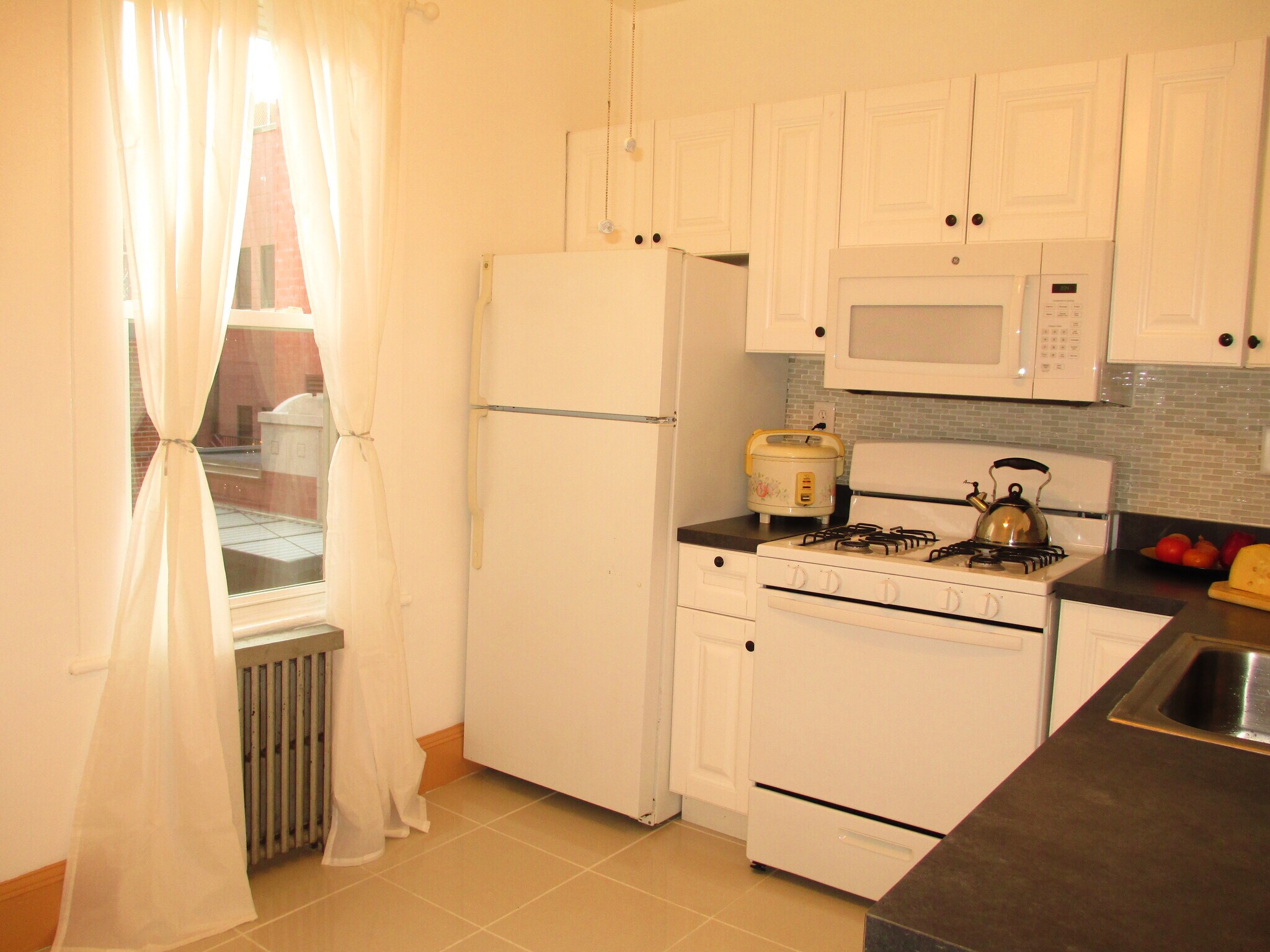 Building Photo - 855 Pavonia Ave