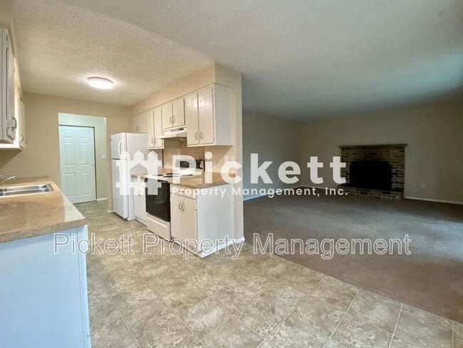Building Photo - 11660 Schold Rd NW