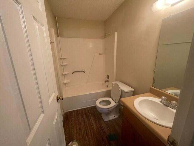 Building Photo - 2271 Green Timbers Trail
