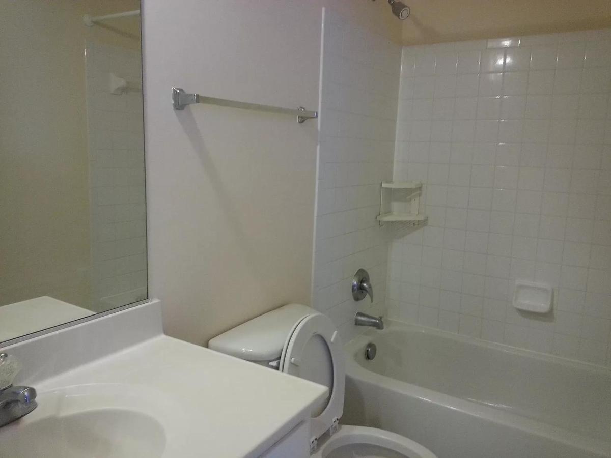 Building Photo - 12853 Murphy Grove Ter