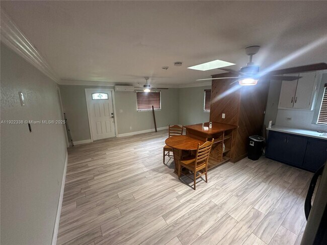 Building Photo - 20250 SW 182nd Ave