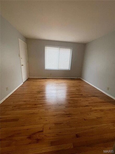 Building Photo - 253 Chambers Rd