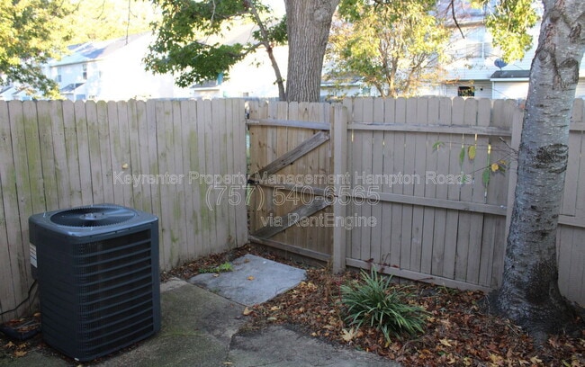 Building Photo - 44 Lucinda Ct
