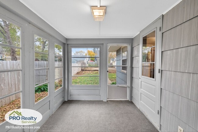 Building Photo - 3 Bedroom Home **50% off January's Rent with a January 2026 Move In**