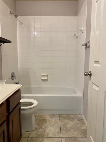 Building Photo - 150 Briar Grove Dr