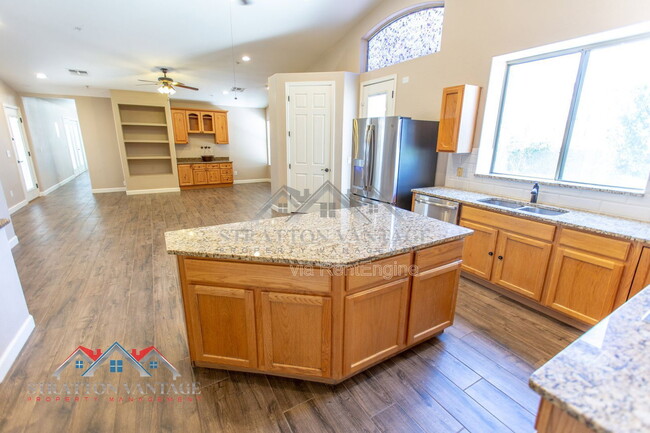 Building Photo - 38414 N 12th St