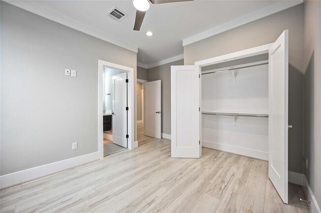 Building Photo - 608 W 28th St